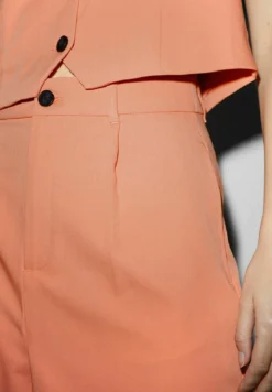 Short - Orange 10 Short - Orange -Clockhouse 0bc5fdc7b57f46b69618268b206d7583