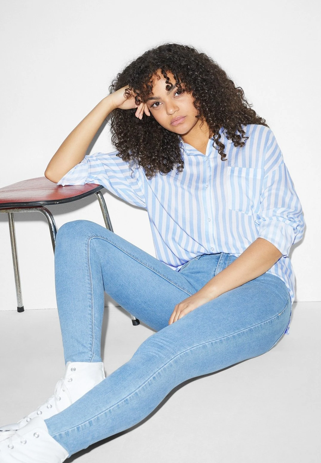 Chemisier - White Light Blue 4 Chemisier - White Light Blue – Image 4