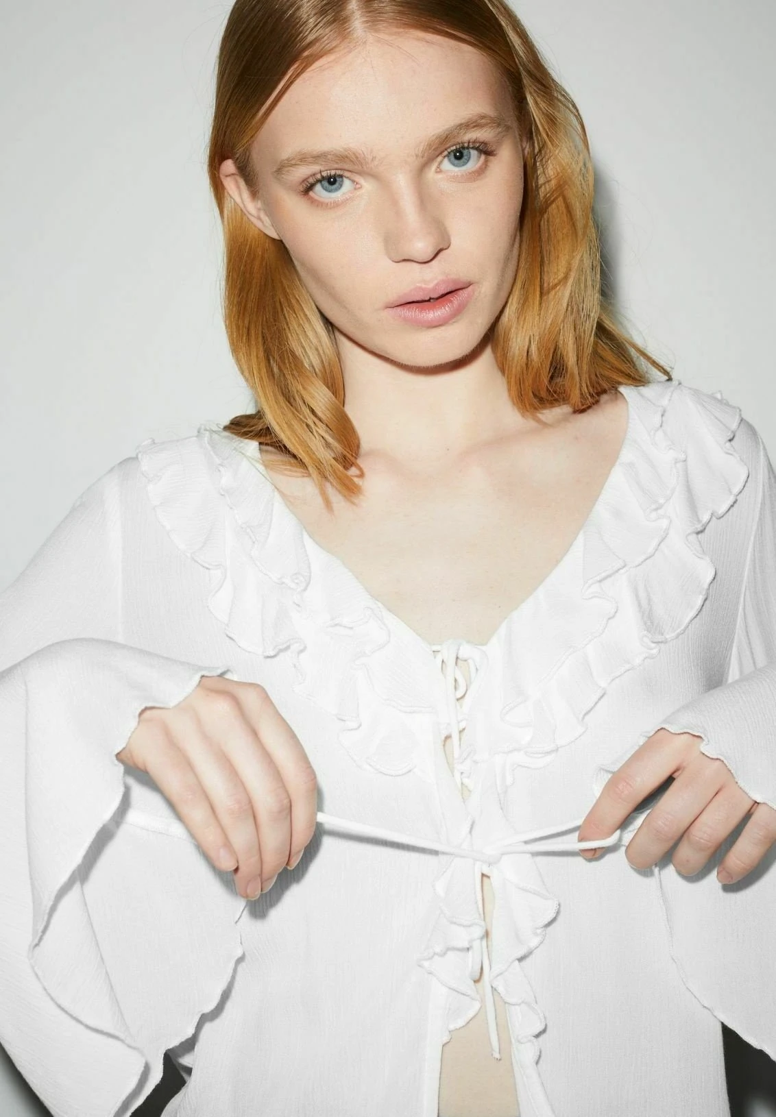 Blouse - White 3 Blouse - White – Image 3