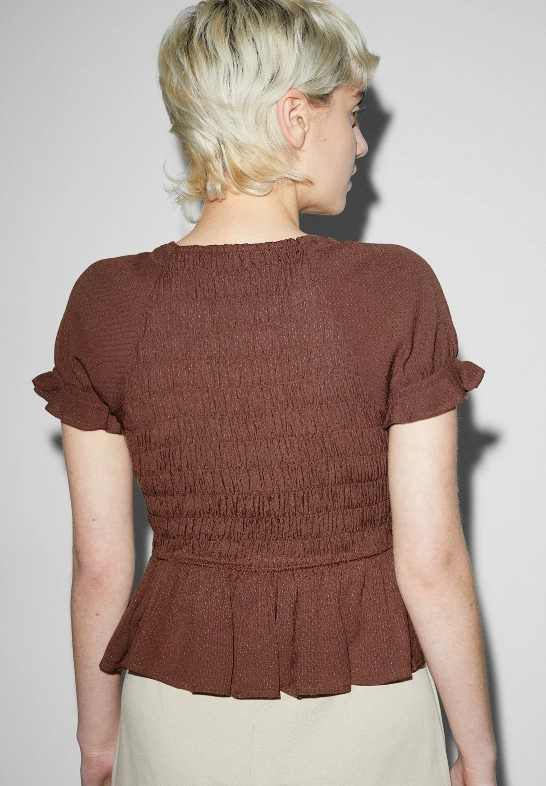 Blouse - Brown 2 Blouse - Brown – Image 2