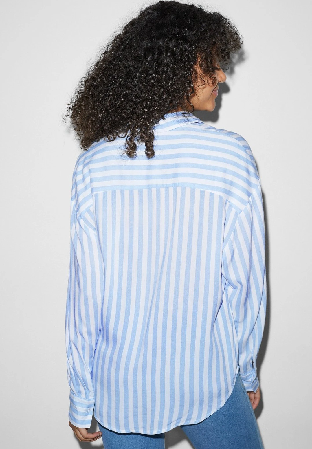 Chemisier - White Light Blue 2 Chemisier - White Light Blue – Image 2