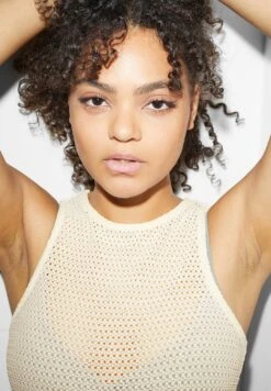 Robe Pull - Cremewhite 9 Robe Pull - Cremewhite -Clockhouse 65e8d2ef18c0444da8026f398894e209