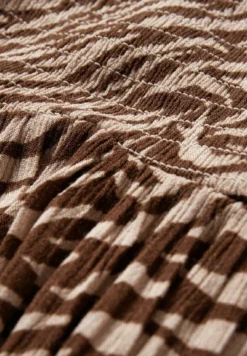 Robe De Jour - Brown -Clockhouse 6de8c5c9216a4e6b81498250723013dd