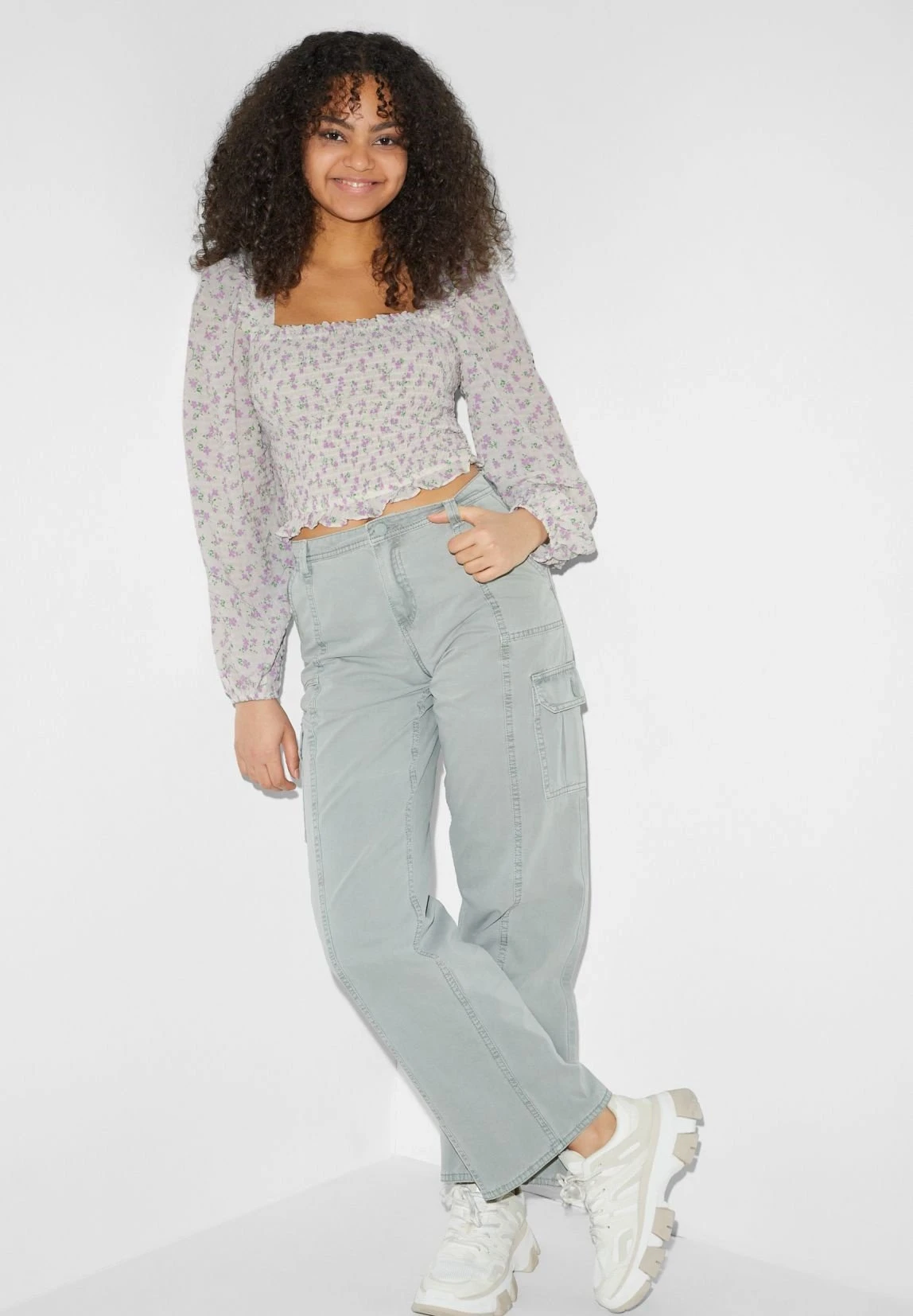 Blouse - Cremewhite 2 Blouse - Cremewhite – Image 2