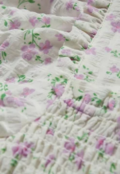 Blouse - Cremewhite 13 Blouse - Cremewhite -Clockhouse 9096ba95a29a48dd9e2314e66514ae25