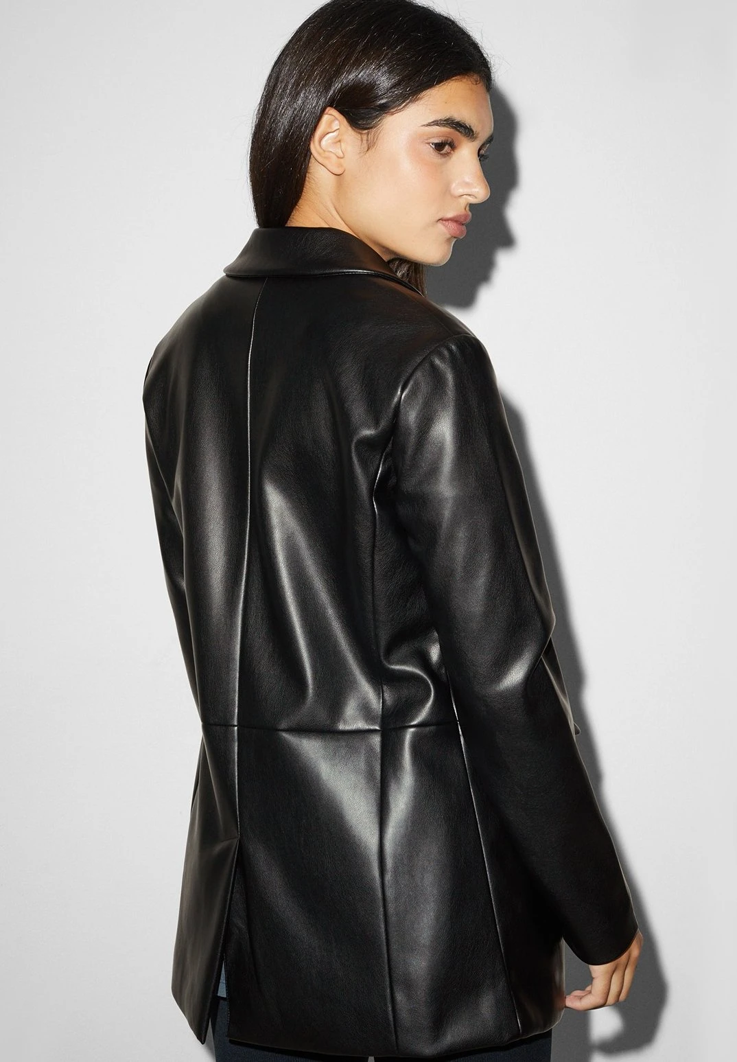 Manteau Court - Black 3 Manteau Court - Black – Image 3